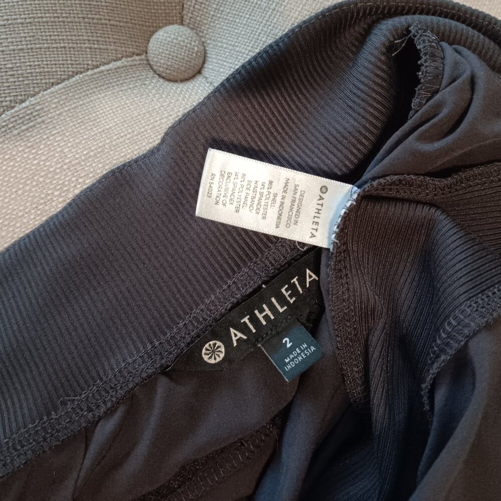 Womans Athleta bottoms size 2 / gray - Picture 5 of 7